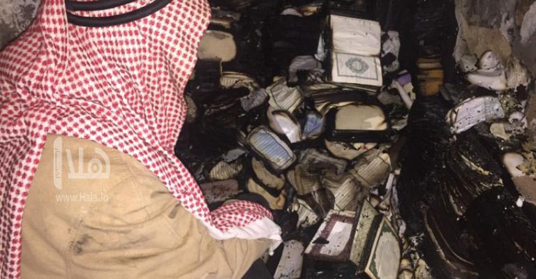 حريق يلتهم 10 آلاف كتاب في خزانة الجاحظ بوسط البلد بعضها يعود لـ 200 عام (صور)