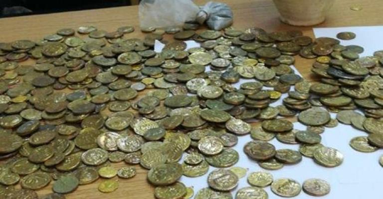 القبض على محتال يدعي القدرة على استخراج الدفائن القبض على محتال يدعي القدرة على استخراج الدفائن