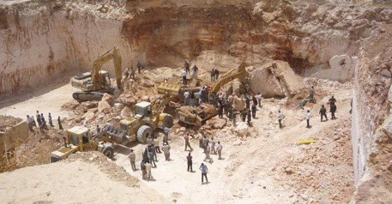 عجلون: اغلاق 3 مقالع تعمل باراض مملوكة بدون ترخيص عجلون: اغلاق 3 مقالع تعمل باراض مملوكة بدون ترخيص