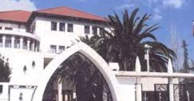 استمرار إعفاء الكتب وادوات الرسم والتلوين من ضريبة المبيعات