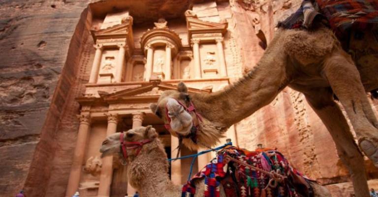 مالك شركتي "تيسلا" و"اكس سبيس" يغرد لمدينة البترا