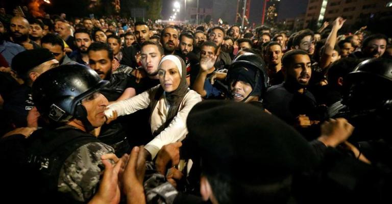 رئيس "الأعيان" : الملك لم يكلف أحدا بعد بتشكيل الحكومة