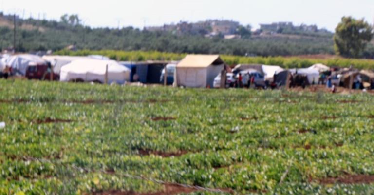 160 ألف نازح سوري يعانون أزمة إنسانية قرب حدود الأردن (صور) 160 ألف نازح سوري يعانون أزمة إنسانية قرب حدود الأردن (صور)