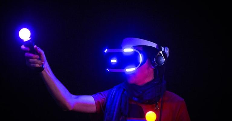 5 أساطير خاطئة عن تكنولوجيا القرن الحادي والعشرين 5 أساطير خاطئة عن تكنولوجيا القرن الحادي والعشرين