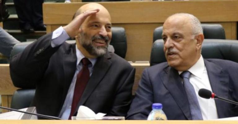 نواب ينتقدون البيان الوزاري للرزاز نواب ينتقدون البيان الوزاري للرزاز