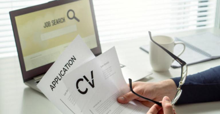 62% من الوظائف الشاغرة في قطاعي الصحة والتعليم