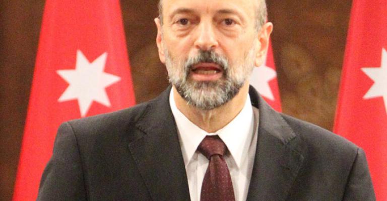 الرزاز يضع حجر الاساس لمشروع مستشفى معان العسكري الرزاز يضع حجر الاساس لمشروع مستشفى معان العسكري