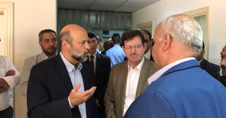 الرزاز يكشف عن ’متسوق خفي‘ يزور المستشفيات لتقييم الخدمة الرزاز يكشف عن ’متسوق خفي‘ يزور المستشفيات لتقييم الخدمة