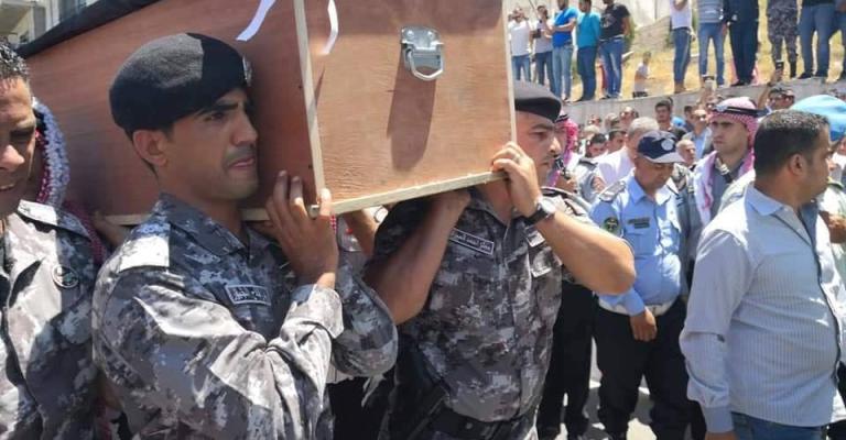 الإرهاب يضرب الأردن مجددا.. أصابع الاتهام تشير إلى "داعش" الإرهاب يضرب الأردن مجددا.. أصابع الاتهام تشير إلى "داعش"