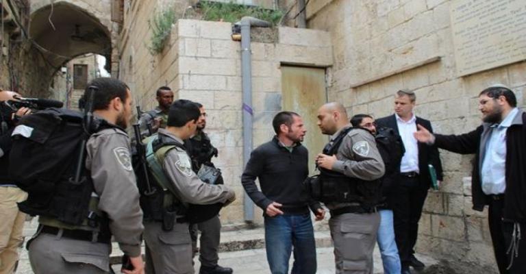 مستوطنون يقتحمون ساحات الأقصى في "عيد الغفران"