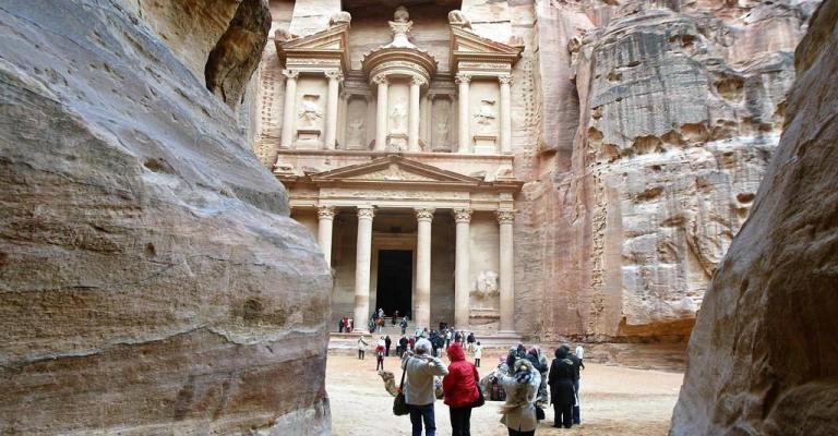 2.56 مليار دينار الدخل السياحي منذ بداية العام 2.56 مليار دينار الدخل السياحي منذ بداية العام