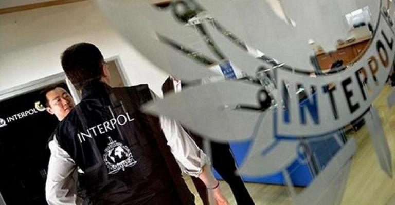 الإنتربول يسلم الأردن متهم بقضية فساد الإنتربول يسلم الأردن متهم بقضية فساد