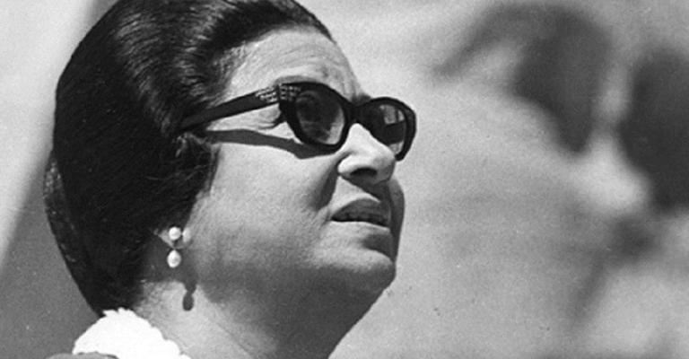 "أم كلثوم" تحيي حفلا في السعودية بتقنية "الهولوغرام" (فيديو)