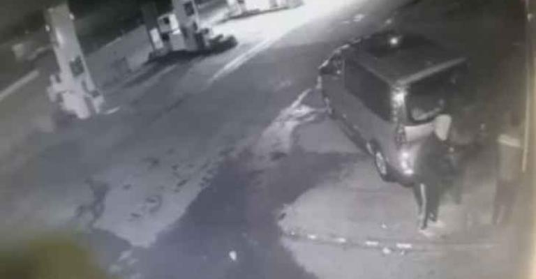 القبض على 5 مطلوبين اثنين منهم قاما بسلب محطات وقود القبض على 5 مطلوبين اثنين منهم قاما بسلب محطات وقود