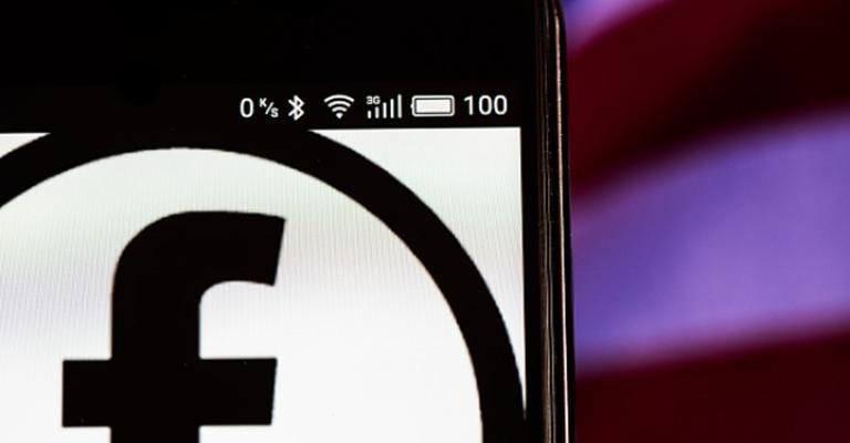 كيف تسبب "فيسبوك" في خسارة مئات الصحفيين لوظائفهم كيف تسبب "فيسبوك" في خسارة مئات الصحفيين لوظائفهم