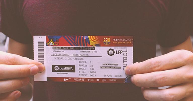 الشرطة الإسبانية تعتقل مزوري تذاكر الكلاسيكو الشرطة الإسبانية تعتقل مزوري تذاكر الكلاسيكو