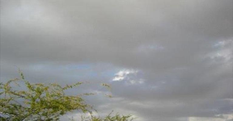 انخفاض على الحرارة واحتمال هطول زخات محلية