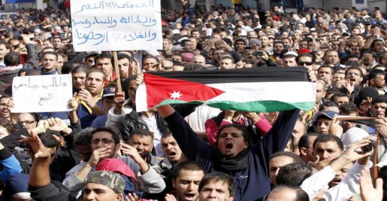 اقتصاديون: آمال حكومية بعيدة عن الواقع اقتصاديون: آمال حكومية بعيدة عن الواقع