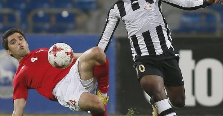 الجزيرة وشباب الأردن في صدام بقمة الدوري الجزيرة وشباب الأردن في صدام بقمة الدوري