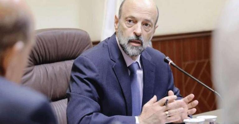 الرزاز: الاستقواء على القانون والتطاول على المال العام يجب التصدي له الرزاز: الاستقواء على القانون والتطاول على المال العام يجب التصدي له