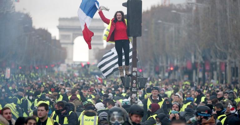 "الخارجية" تدعو الأردنيين في باريس إلى الابتعاد عن مناطق المظاهرات "الخارجية" تدعو الأردنيين في باريس إلى الابتعاد عن مناطق المظاهرات