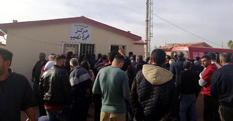 1400 لاجئ سوري يعودون لبلادهم من الأردن خلال أسبوع 1400 لاجئ سوري يعودون لبلادهم من الأردن خلال أسبوع