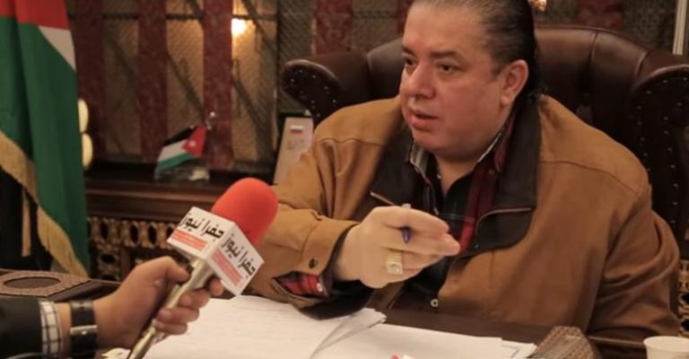 الحكومة تتعهد بمحاكمة علنية ونشر الأسماء المتورطة بقضية مطيع الحكومة تتعهد بمحاكمة علنية ونشر الأسماء المتورطة بقضية مطيع