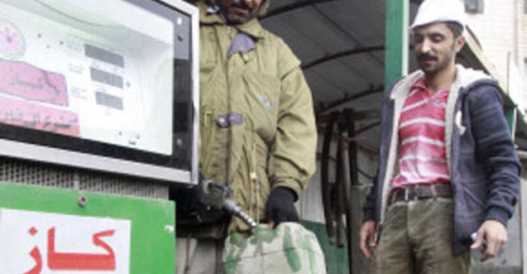 تثبيت سعر الكاز لأربعة شهور وتخفيضه في حال تراجعت الأسعار عالميّاً