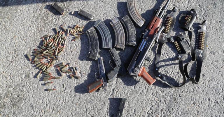 مقتل شخص بمداهمة أمنية لخيمة تخزين مخدرات في البادية الشمالية