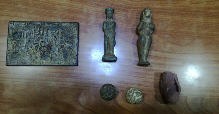 الأمن يضبط قضيتي حيازة قطع أثرية في البلقاء وجرش