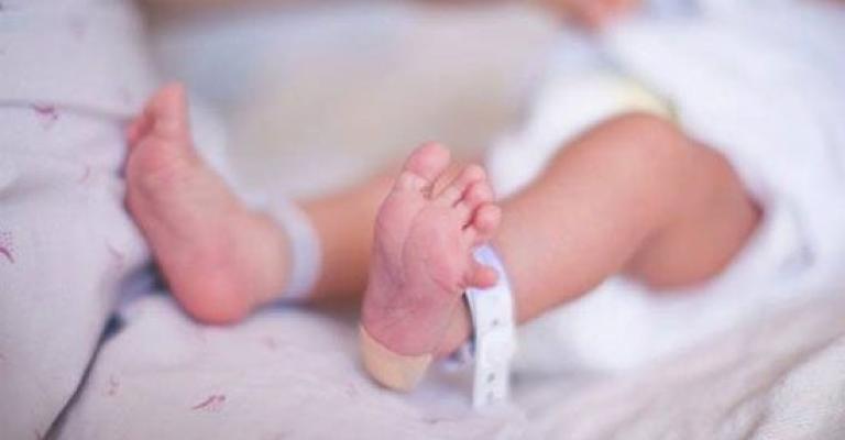 القبض على سيدة خطفت رضيعا