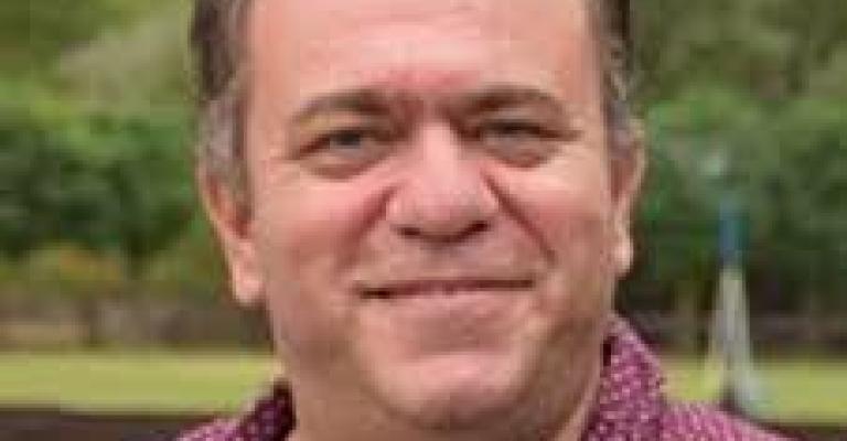 في انتظار غودو العربي: بطل من خارج الزمان في انتظار غودو العربي: بطل من خارج الزمان