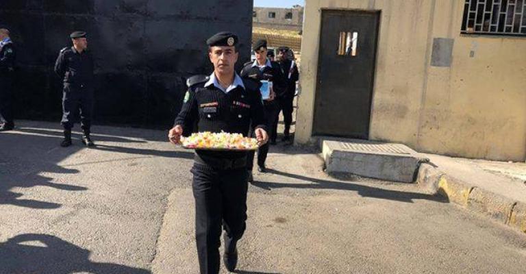 الإفراج عن السجناء المشمولين بالعفو العام