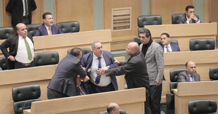 مشادة كلامية بين النواب بسبب مدير التلفزيون السابق