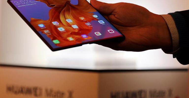 تعرف على ميزات "مايت X" آخر إنتاجات العملاق الصيني "هواوي" القابل للطي