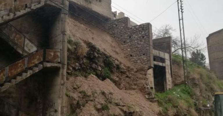 إخلاء منزل في جبل الجوفة