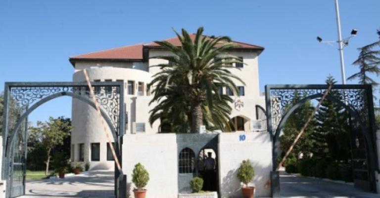 مجلس الوزراء يدعو المتعطلين عن العمل للعودة إلى محافظاتهم