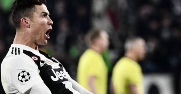 الـ"يويفا" يحقق في احتفال رونالدو بحركة "غير أخلاقية"
