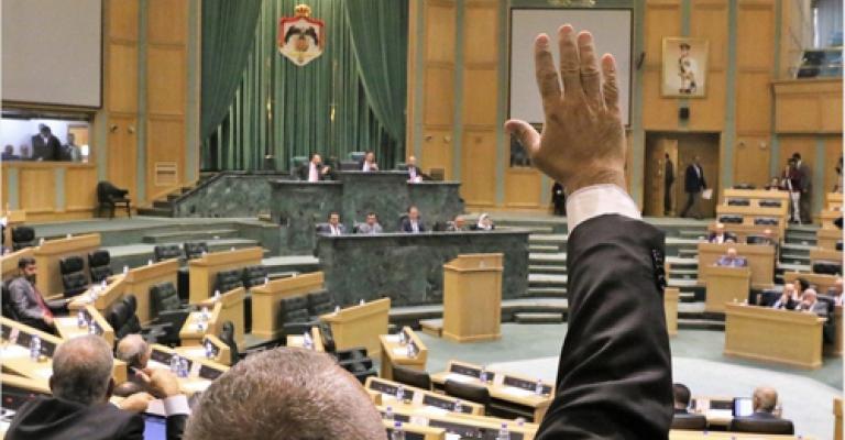 "النواب" يحيل عشرات الملفات الواردة بتقرير المحاسبة إلى النائب العام و "مكافحة الفساد" "النواب" يحيل عشرات الملفات الواردة بتقرير المحاسبة إلى النائب العام و "مكافحة الفساد"