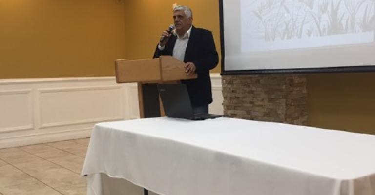 داود كُتّاب يحاضر عن باب الرحمة في مركز الجالية الفلسطينية بنيو جرزي داود كُتّاب يحاضر عن باب الرحمة في مركز الجالية الفلسطينية بنيو جرزي