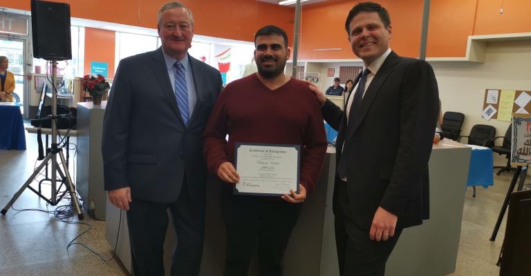 عمدة فيلادلفيا يكرم مهاجر فلسطيني