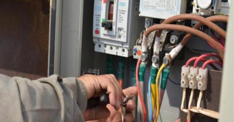 ضبط 4850 حالة سرقة كهرباء