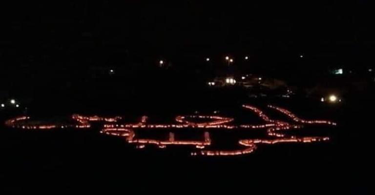 22 الف شمعة تنير جبال السلط "القدس عربية" (صور)