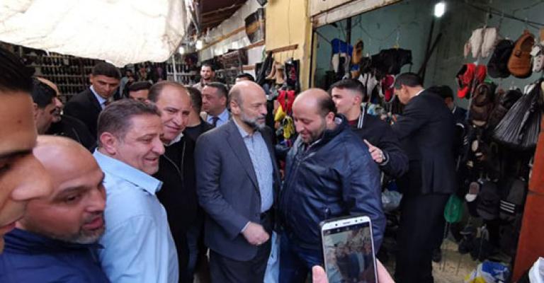 الرزاز يبحث استعدادات «رمضان» بـ الصناعة والتجارة