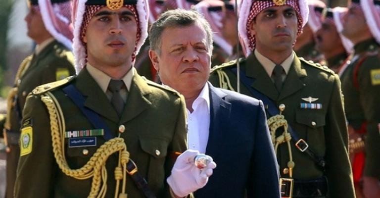 ماذا قال الملك لمدير المخابرات العامة أحمد حسني