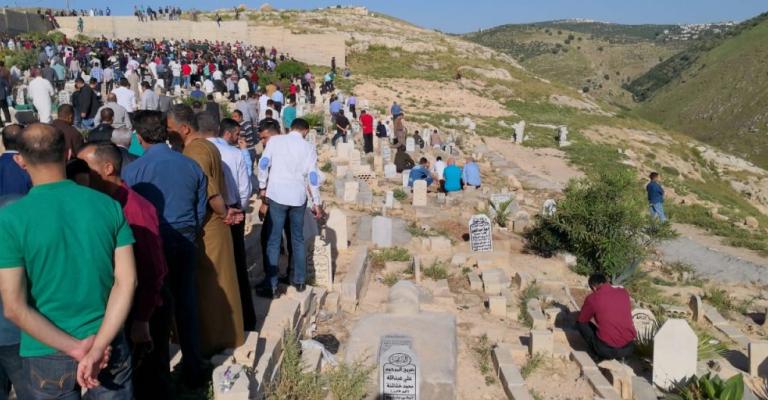 الملك يوجه بمتابعة أحوال الأسرة التي توفى 6 من أفرادها جراء حريق