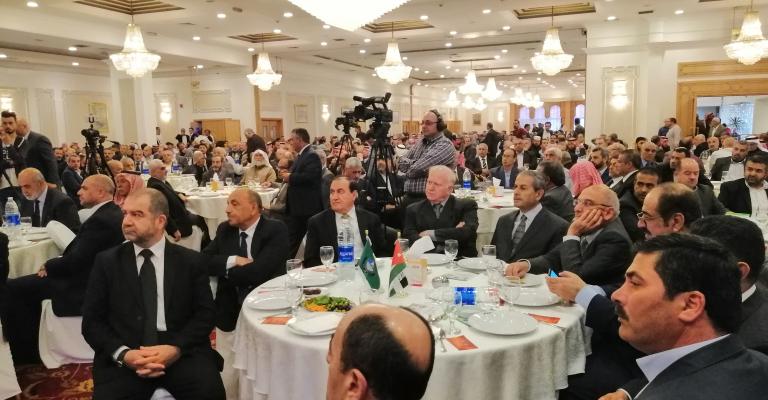 رؤساء حكومات ووزراء سابقون على مائدة الإخوان