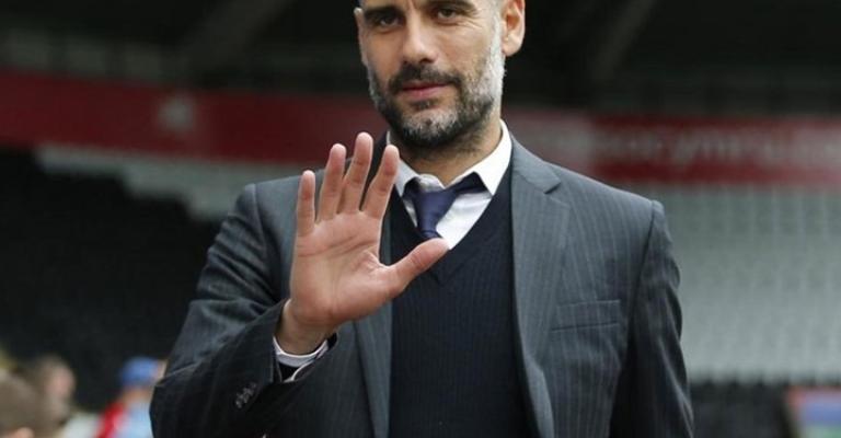 غوارديولا يُبشر جماهير ومسؤولي برشلونة.. "لا تقلقوا"