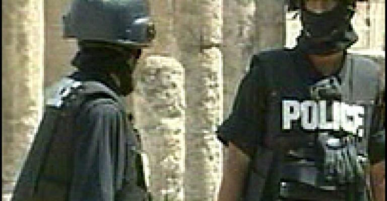 اسرائيل تطلب من رعاياها مغادرة الاردن و مصر اسرائيل تطلب من رعاياها مغادرة الاردن و مصر