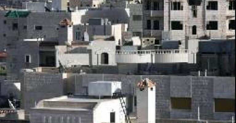 البيئة تمنع استخدام قذف الرمل الجاف في المباني
